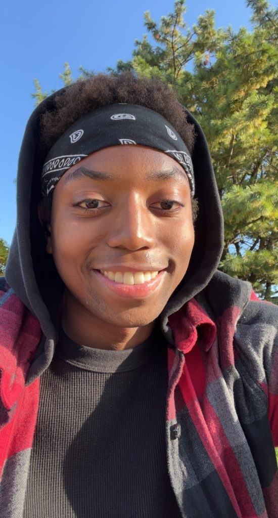 Tanaka Chonyera smiling outdoors